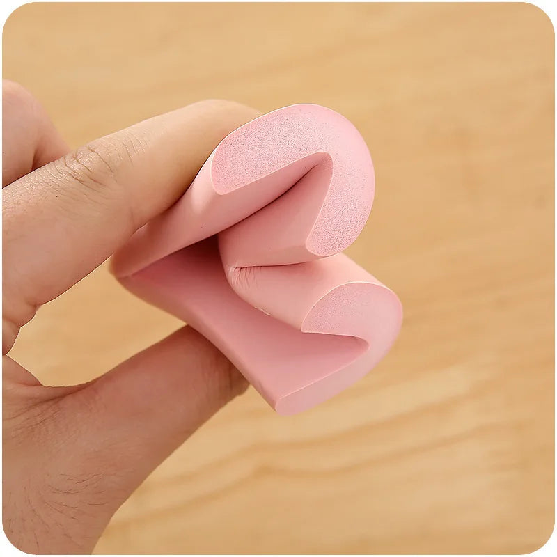 protège porte bébé